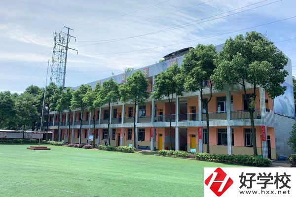 常德海乘職業(yè)學(xué)校教學(xué)設(shè)施好不好？環(huán)境怎么樣？