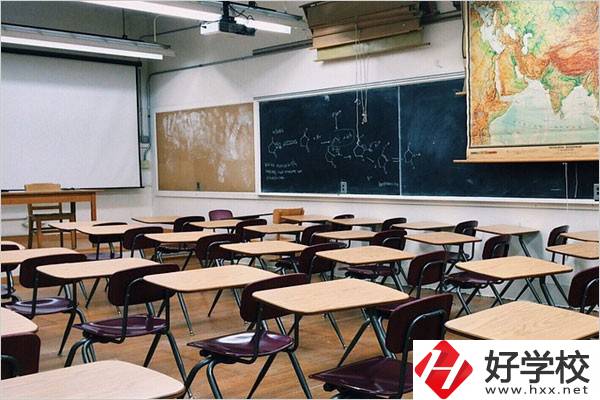 岳陽中專的環(huán)境怎么樣？可以從哪些方面判斷？