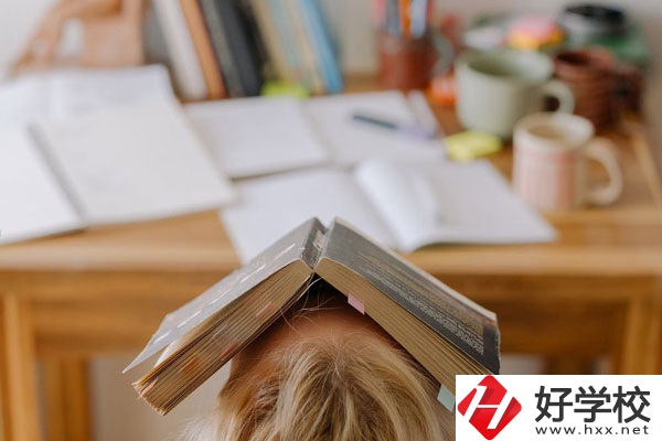 桂陽(yáng)縣職業(yè)技術(shù)教育學(xué)校環(huán)境怎么樣？宿舍好不好？