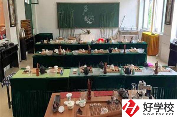 張家界的公辦中專學(xué)校有哪些？可以學(xué)什么專業(yè)？