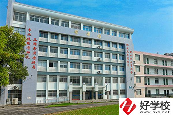 株洲人工智能職業(yè)技術(shù)學(xué)校學(xué)費(fèi)是多少？有補(bǔ)助政策嗎？