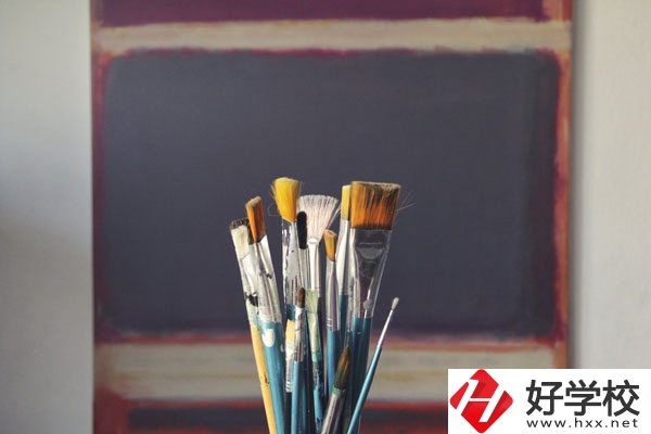 郴州市第一職業(yè)中專的學(xué)費(fèi)多少錢？值得讀嗎？