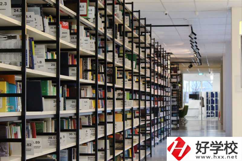 婁底幼兒師范學(xué)校是中職還是高職？有哪些專業(yè)？
