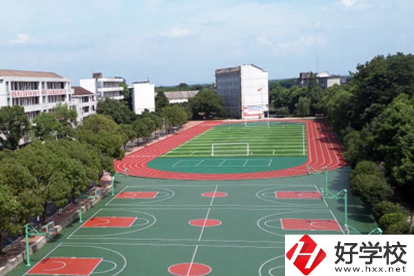 益陽市綜合職業(yè)中等專業(yè)學(xué)校收費(fèi)貴不貴？