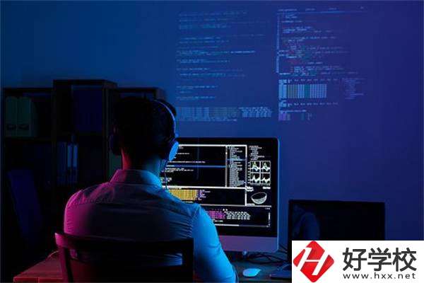長(zhǎng)沙中職學(xué)校有什么熱門專業(yè)？哪些適合女生學(xué)習(xí)？