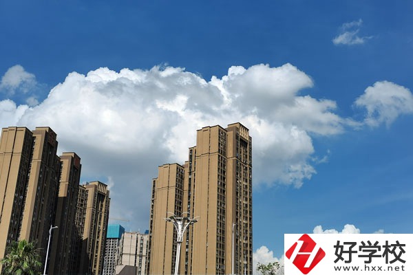 新邵縣職業(yè)中專學校怎么樣？值得報考嗎？