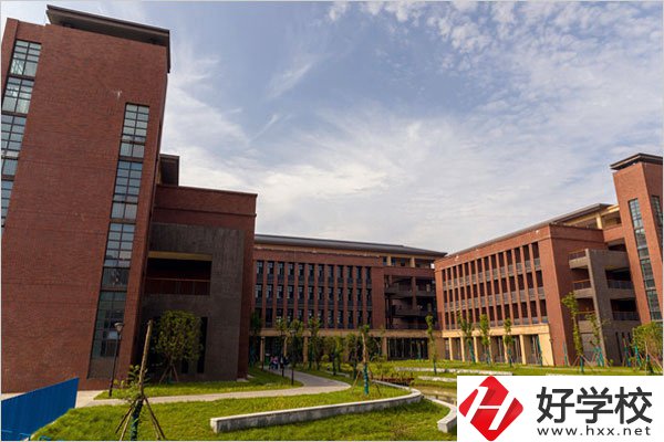 在常德讀職高學(xué)費(fèi)貴嗎？