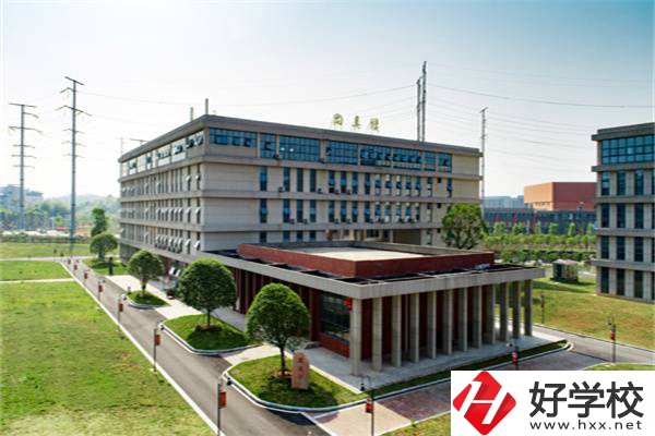 株洲排名靠前的職高是哪幾所？辦學(xué)條件怎么樣？