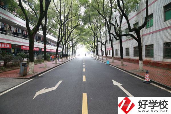 湖南現(xiàn)代物流職院環(huán)境如何？辦學(xué)優(yōu)勢(shì)在哪？