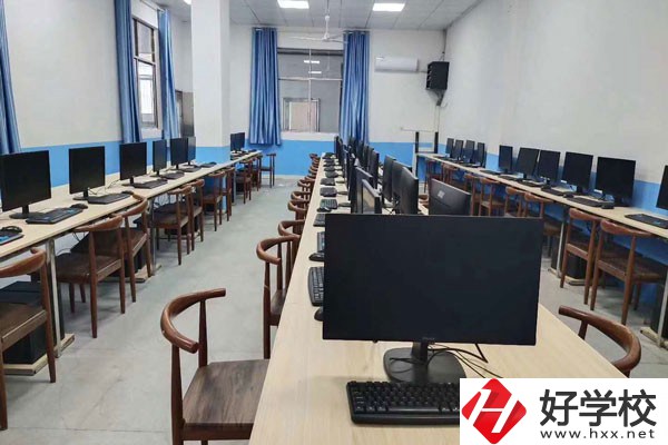邵陽市藝邦職業(yè)技術(shù)學校收費標準如何？