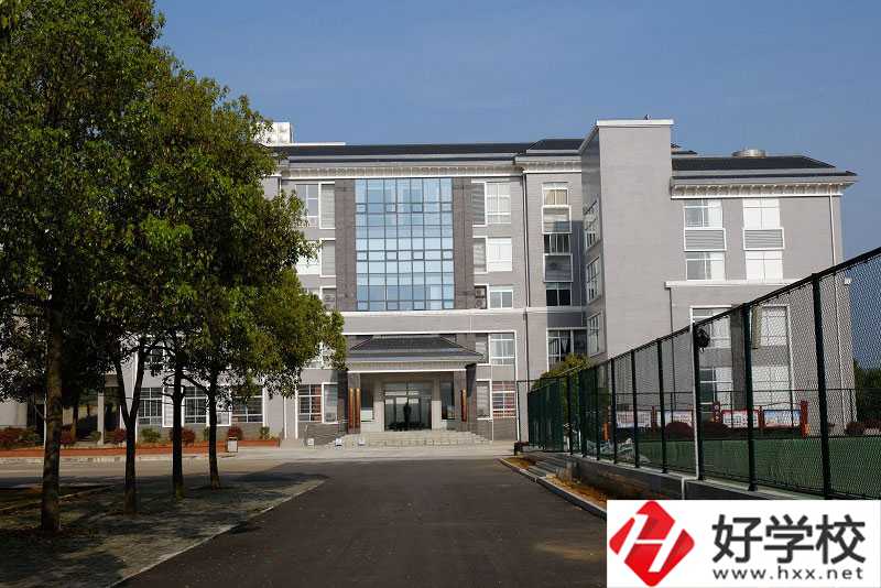 韶山市職業(yè)中專學(xué)校好不好？有哪些招生專業(yè)？