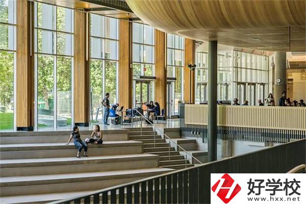 湖南分?jǐn)?shù)低選私立高中還是選職校？選職校還能統(tǒng)考嗎？