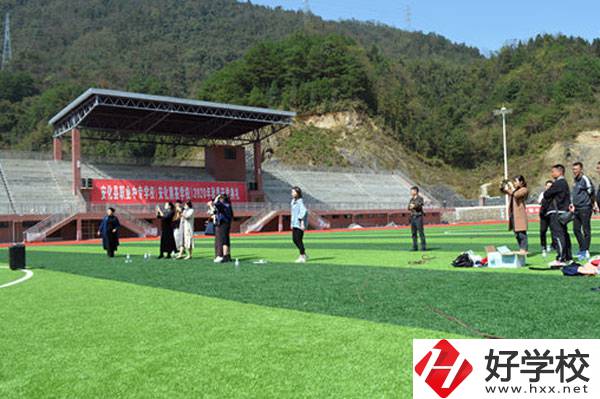 安化縣職業(yè)中專學(xué)校是公辦院校嗎？有哪些專業(yè)？