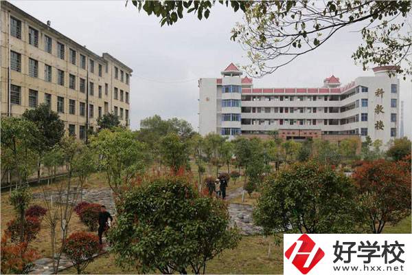 邵陽市交通技工學(xué)校開設(shè)了哪些專業(yè)？教學(xué)成績怎么樣？