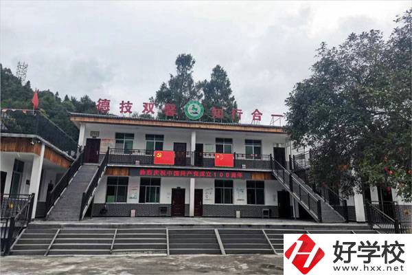 湘西乾城旅游學校是中專嗎？學校怎么樣？
