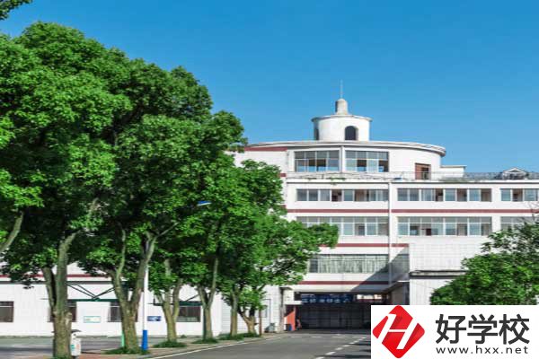 益陽市綜合職業(yè)中專好不好？校園環(huán)境怎么樣？