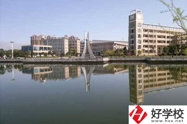 寧鄉(xiāng)市職業(yè)中專學(xué)校是公辦還是民辦？有哪些辦學(xué)成果？