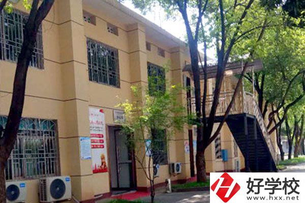 邵陽哪些中專學(xué)校有計算機(jī)相關(guān)專業(yè)？