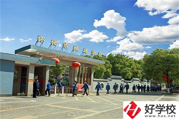 懷化市旅游學(xué)校有哪些專業(yè)？就業(yè)率高不高？