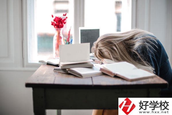 洪江市職業(yè)中專學校好不好？宿舍怎么樣？