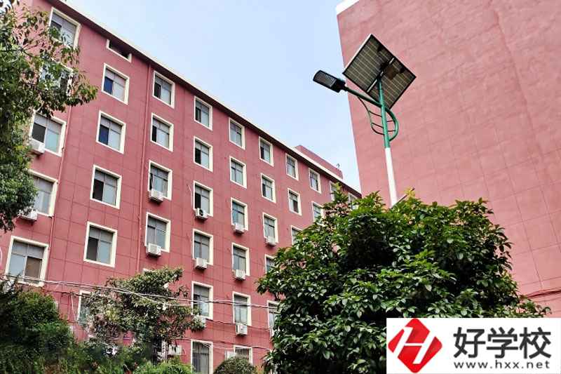 益陽(yáng)市第一職業(yè)中專(zhuān)學(xué)校好不好？辦學(xué)條件怎么樣？