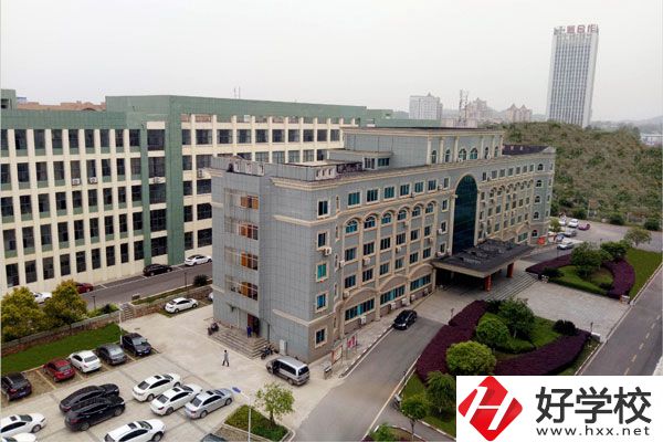 婁底技師學(xué)院怎么樣？有哪些專業(yè)？