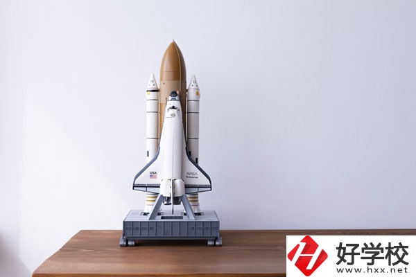 長沙航天學(xué)校怎么樣？宿舍好不好？